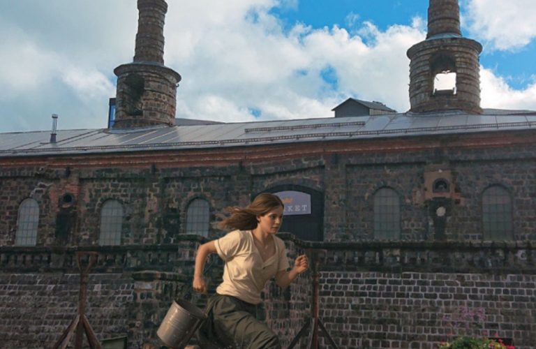 100 meter hinderterräng med vattenspann